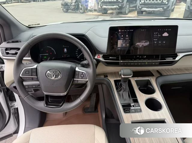 Toyota Sienna 2025 Белый из Китая, фото 4