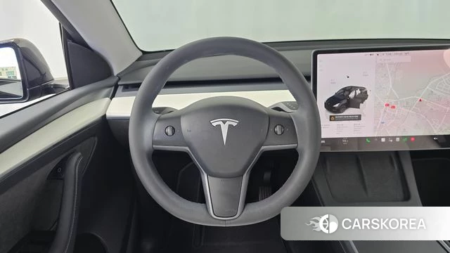 Tesla Model Y 2024 Черный из Кореи, фото 4