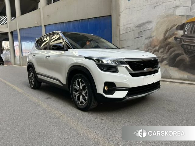 Kia KX3 2021 Белый из Китая, фото 4