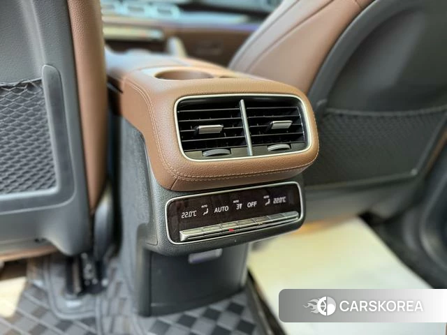 Mercedes-Benz GLE 2024 Черный из Китая, фото 4