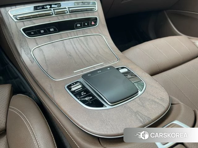 Mercedes-Benz E-Class 2022 Черный из Китая, фото 4