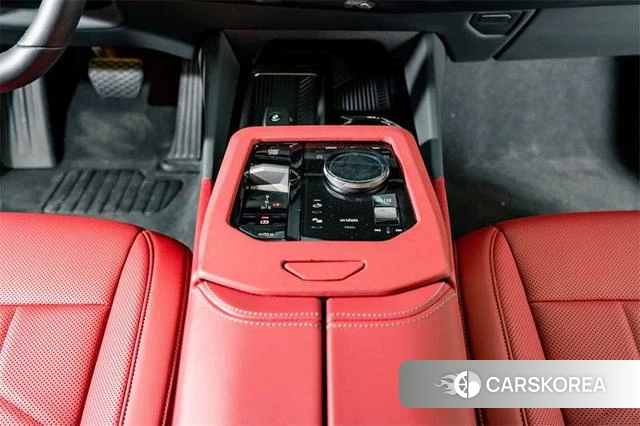 BMW 5 series 2025 Белый из Китая, фото 4