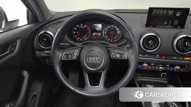 Audi New A3 2018 Белый из Кореи, фото 4