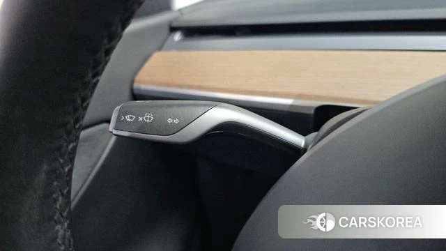 Tesla Model Y 2021 Серый из Кореи, фото 4