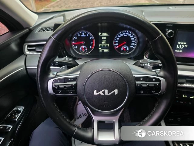 Kia K5 3rd generation 2022 Черный из Кореи, фото 4