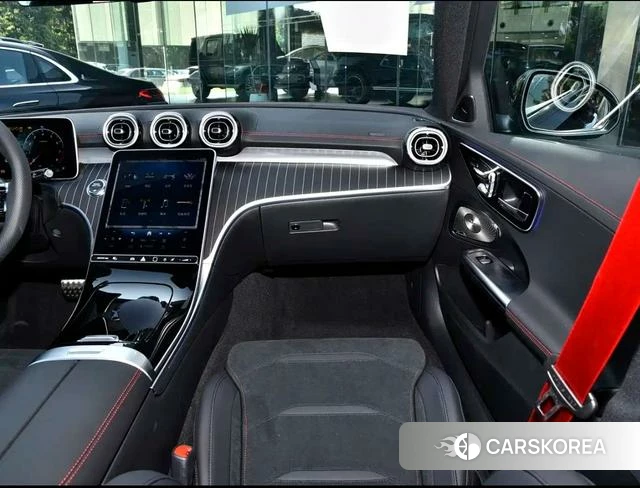 Mercedes-Benz AMG C-Class 2025 Темно-серый из Китая, фото 4