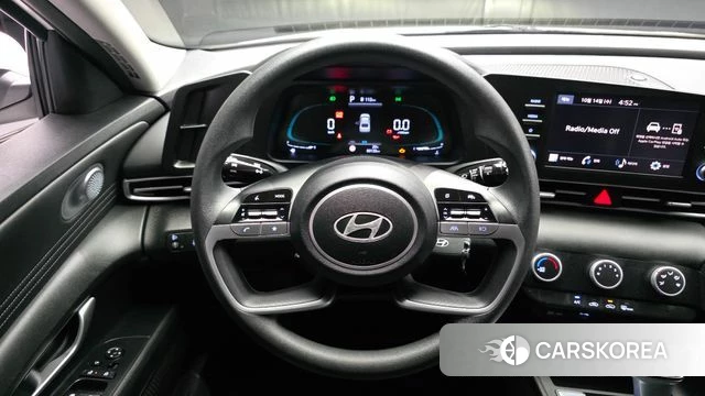 Hyundai The New Avante (CN7) 2023 Белый из Кореи, фото 4