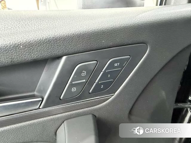 Audi Q5L 2022 Черный из Китая, фото 4