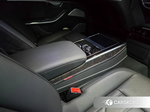 Audi A8 (D5) 2023 Черный двухцветный из Кореи, фото 4
