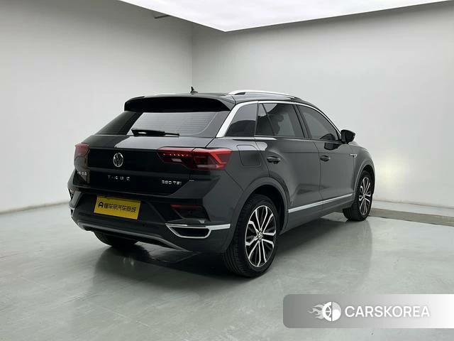 Volkswagen T-Roc 2021 Черный из Китая, фото 4