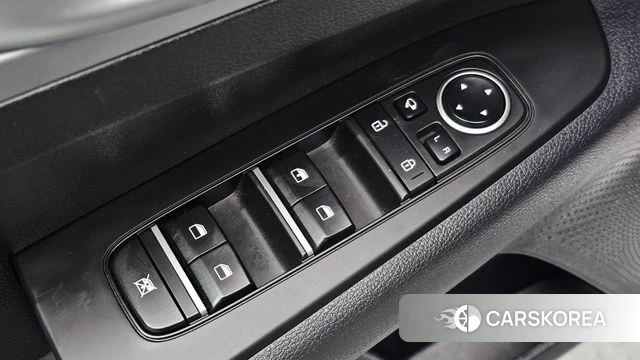 Kia The New K3 2nd generation 2023 Белый из Кореи, фото 4