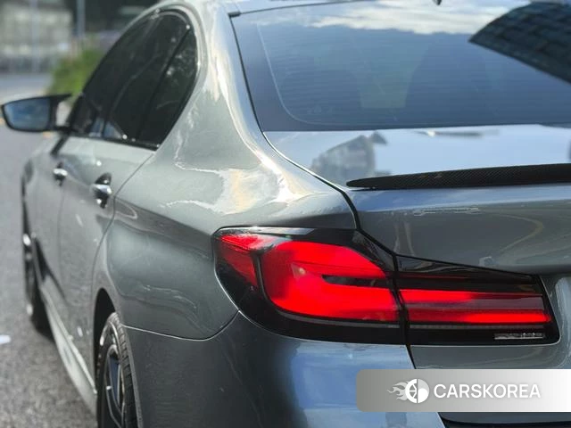 BMW 5 series 2021 Темно-серый из Китая, фото 4
