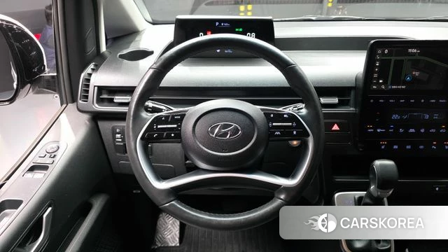 Hyundai Staria 2023 Белый из Кореи, фото 4
