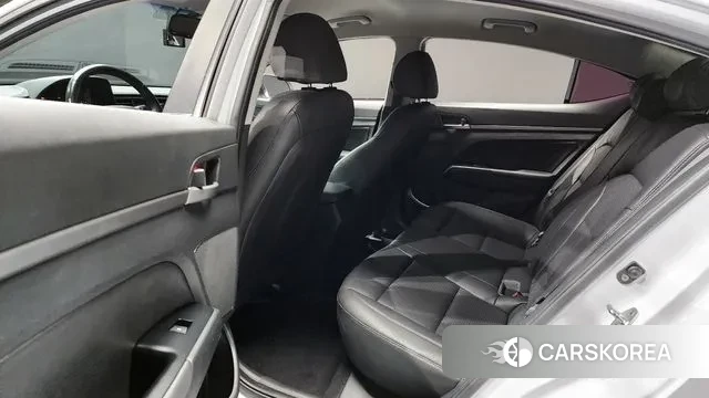 Hyundai Avante AD 2018 Белый из Кореи, фото 4