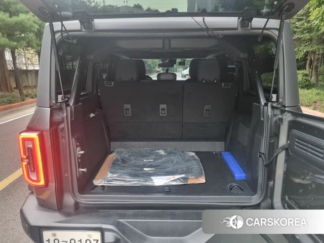 Ford Bronco 6th Generation 2022 Серый из Кореи, фото 4
