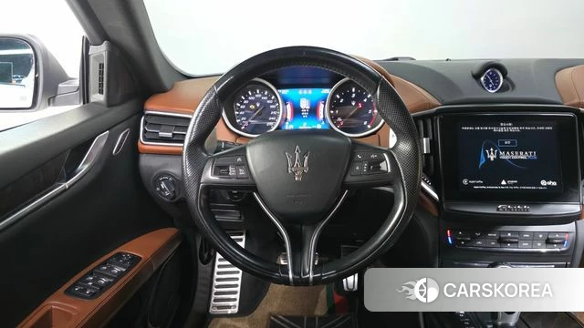 Maserati Ghibli 2018 Белый из Кореи, фото 4