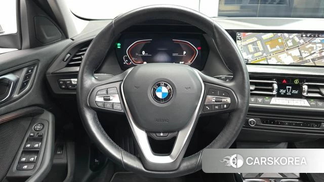 BMW 1 Series (F40) 2023 Черный из Кореи, фото 4