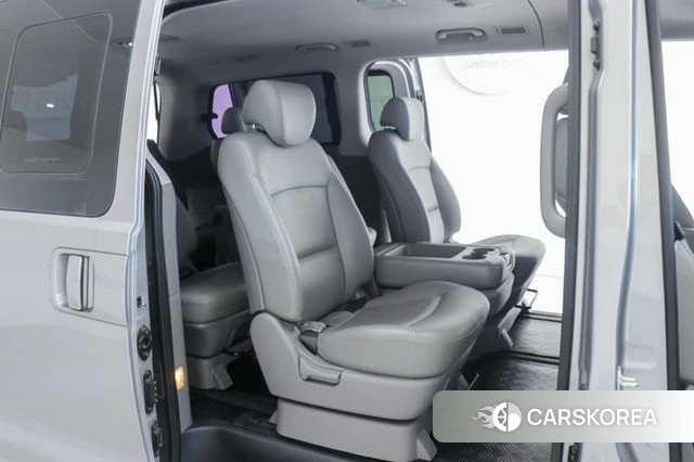 Hyundai The New Grand Starex 2019 Серебряный из Кореи, фото 4