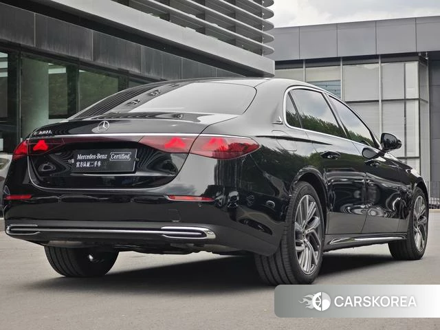 Mercedes-Benz E-Class 2025 Черный из Китая, фото 4