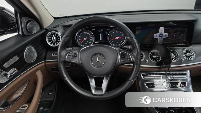 Mercedes-Benz E-Class W213 2018 Черный из Кореи, фото 4