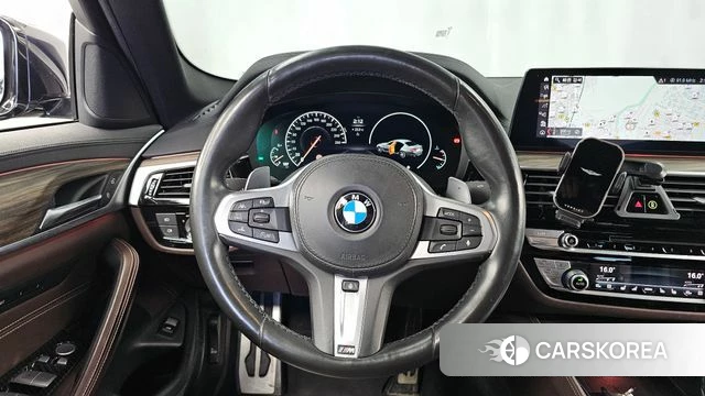 BMW 5 Series (G30) 2019 Черный из Кореи, фото 4