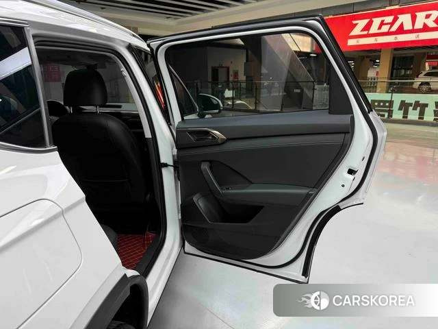 Volkswagen Tharu 2022 Белый из Китая, фото 4