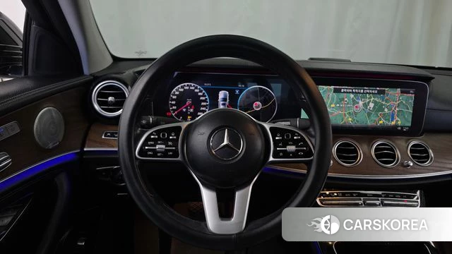 Mercedes-Benz E-Class W213 2019 Белый из Кореи, фото 4