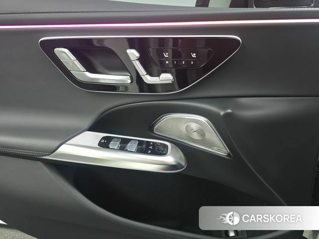 Mercedes-Benz E-Class W214 2025 Белый из Кореи, фото 4