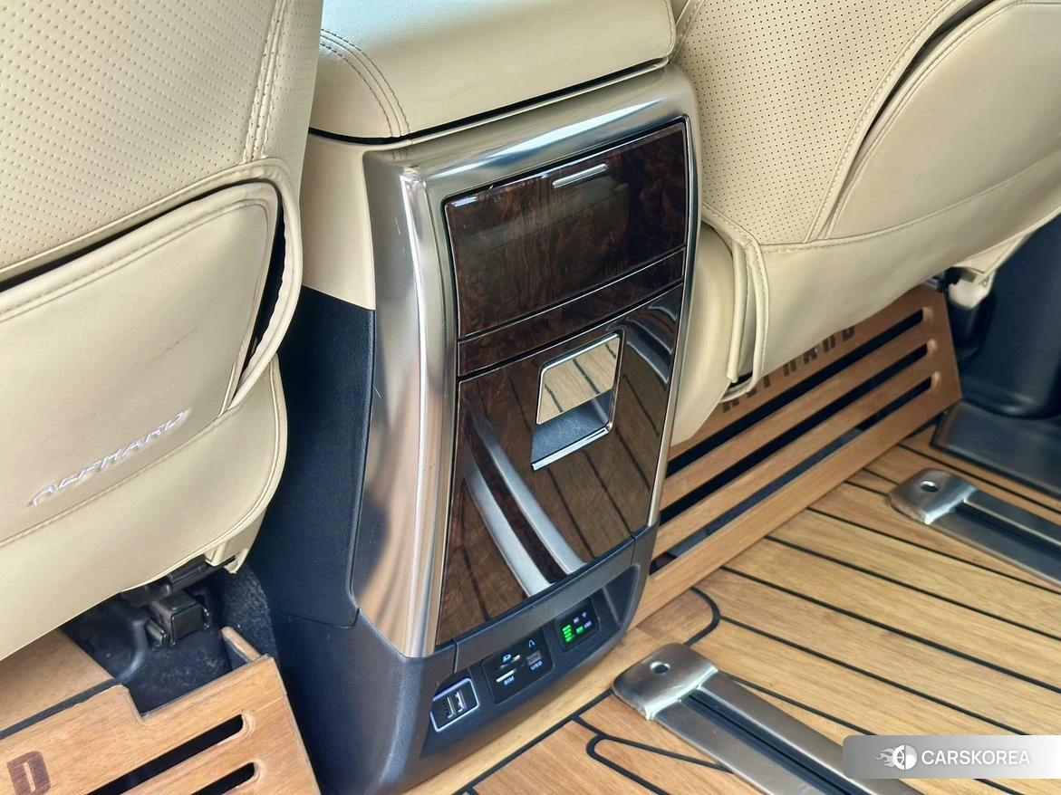 Toyota Alphard 2020 Белый из Китая, фото 4