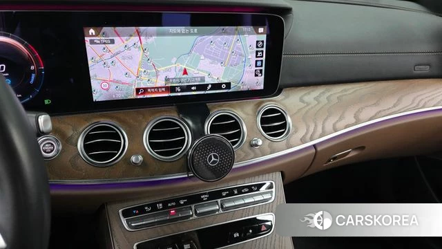 Mercedes-Benz E-Class W213 2021 Белый из Кореи, фото 4