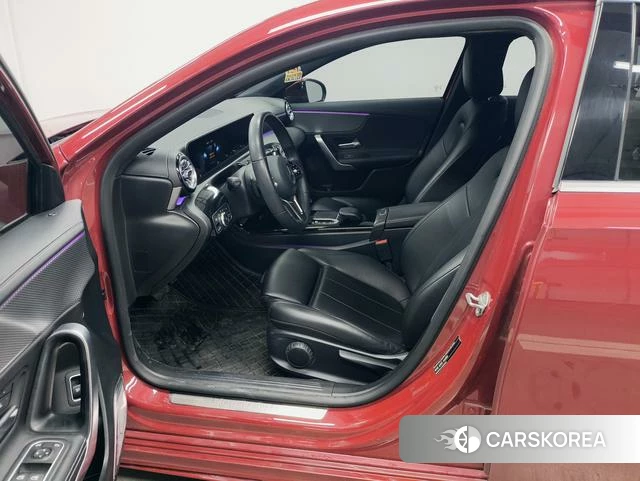 Mercedes-Benz A-Class 2021 Красный из Китая, фото 4