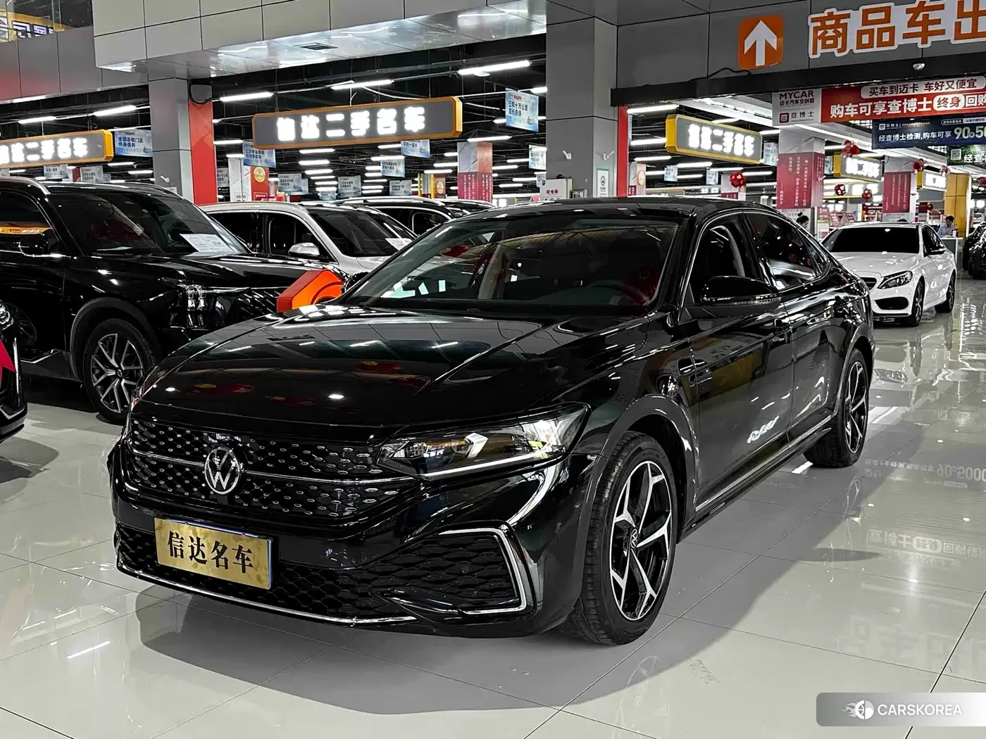 Volkswagen Passat 2026 Черный из Китая, фото 4