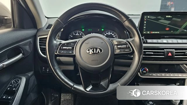 Kia Seltos 2021 Серебристо-серый из Кореи, фото 4
