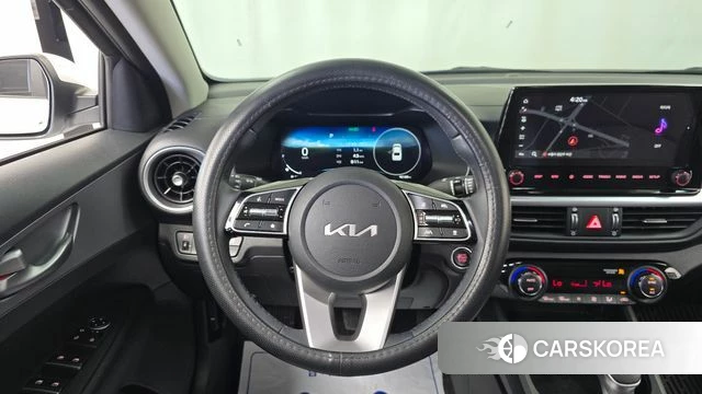 Kia The New K3 2nd generation 2021 Белый из Кореи, фото 4