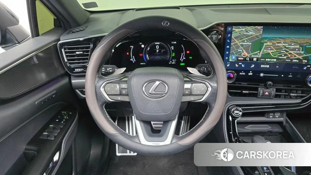 Lexus NX450h + 2nd generation 2023 Черный из Кореи, фото 4