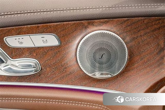 Mercedes-Benz E-Class 2023 Черный из Китая, фото 4