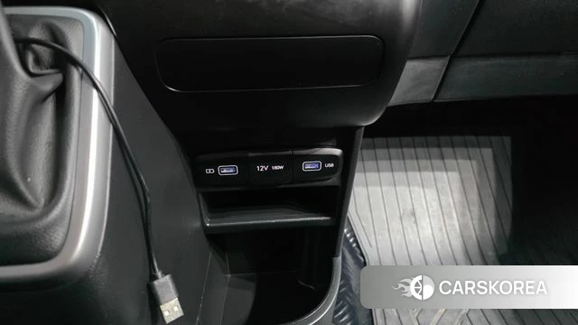 Hyundai Staria 2023 Черный из Кореи, фото 4