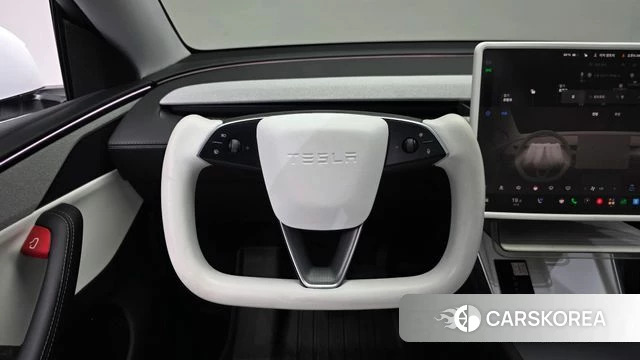 Tesla Model Y 2025 Белый из Кореи, фото 4