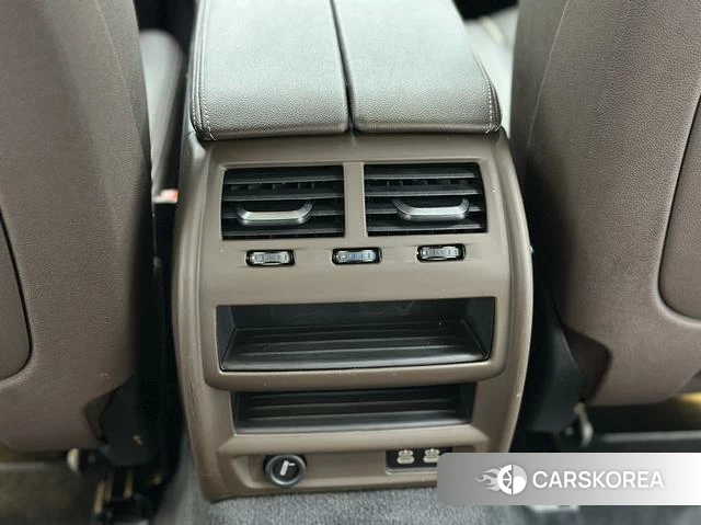 BMW 5 series 2023 Черный из Китая, фото 4