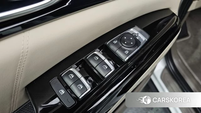Kia Carnival 4th generation 2023 Белый из Кореи, фото 4