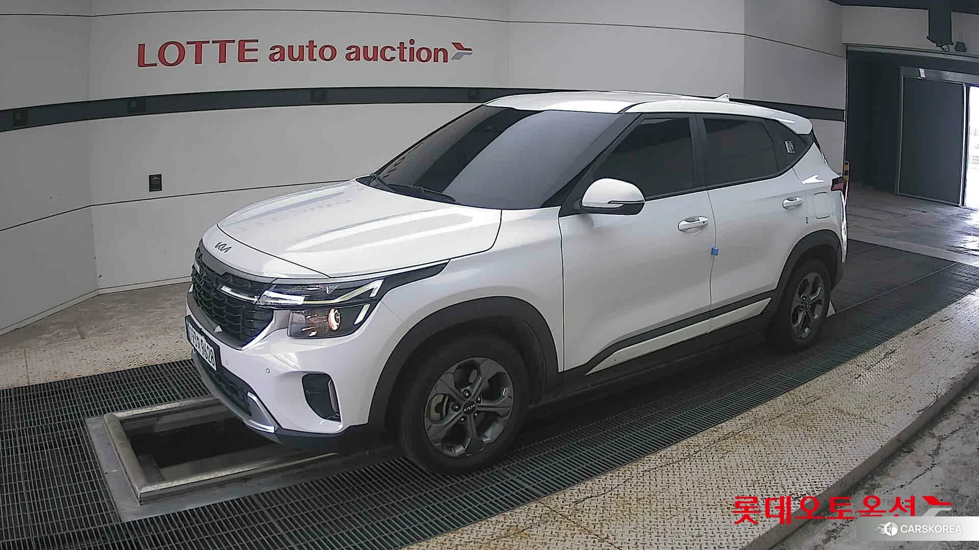 Kia Seltos 2023 Snow White Pearl (optional) из Кореи, фото 4