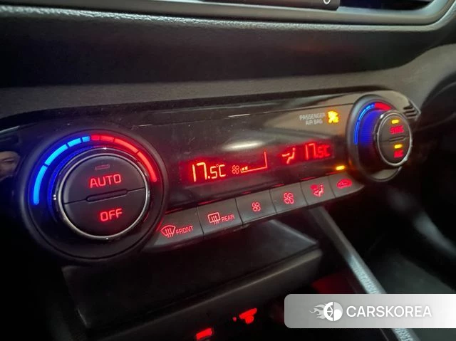 Kia The New K3 2nd generation 2021 Белый из Кореи, фото 4