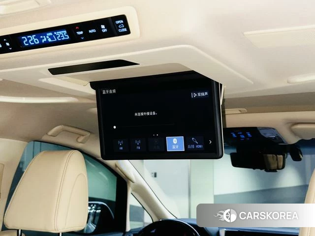 Toyota Alphard 2022 Белый из Китая, фото 4