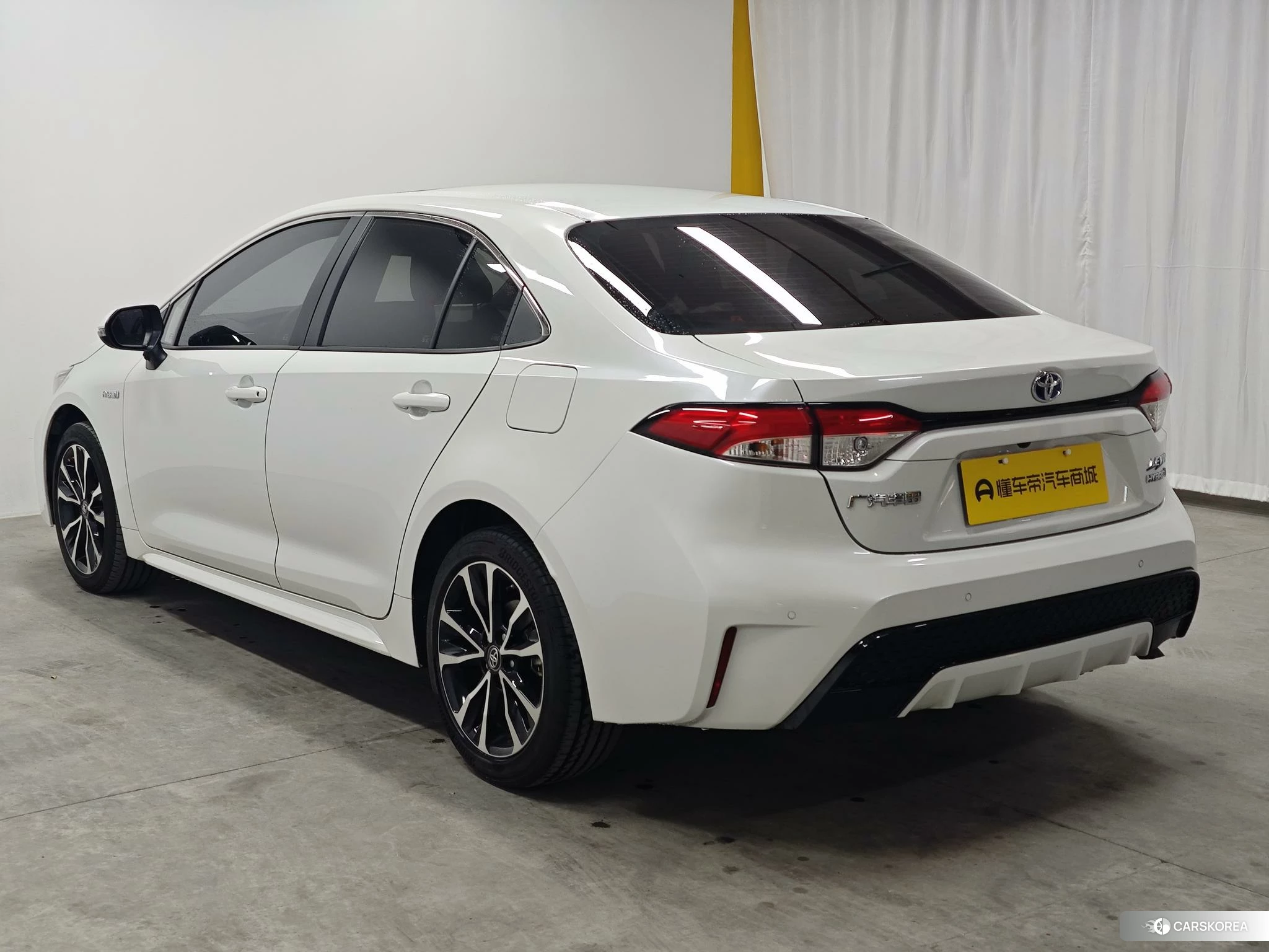 Toyota Levin 2020 Белый из Китая, фото 4