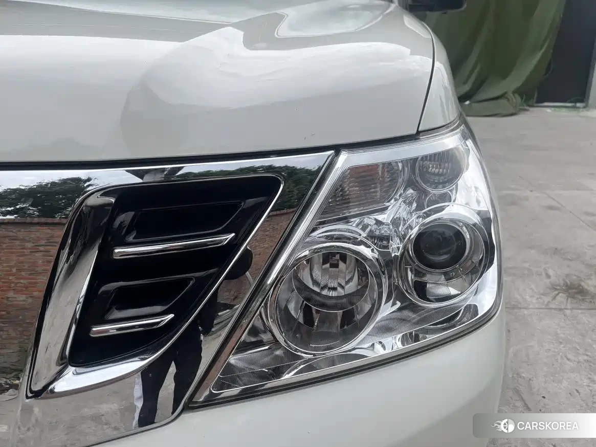 Nissan Patrol 2018 Белый из Китая, фото 4
