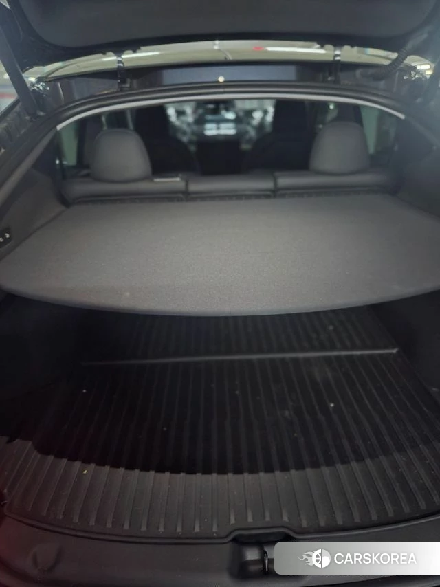 Tesla Model Y 2025 Серый из Кореи, фото 4