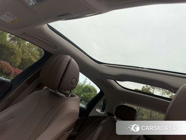 Mercedes-Benz E-Class 2023 Черный из Китая, фото 4