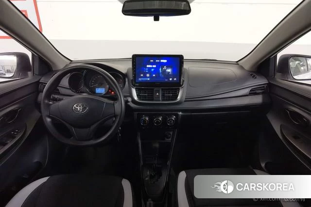 Toyota Yaris L 2021 Белый из Китая, фото 4