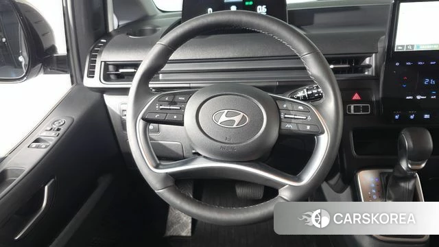 Hyundai Staria 2024 Серебристо-серый из Кореи, фото 4