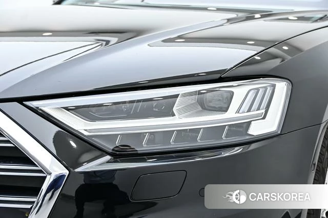 Audi A8 2022 Черный из Китая, фото 4